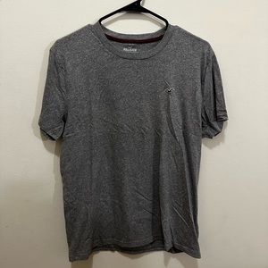 🔥3 for $15🔥 Hollister classic t-shirt in Medium